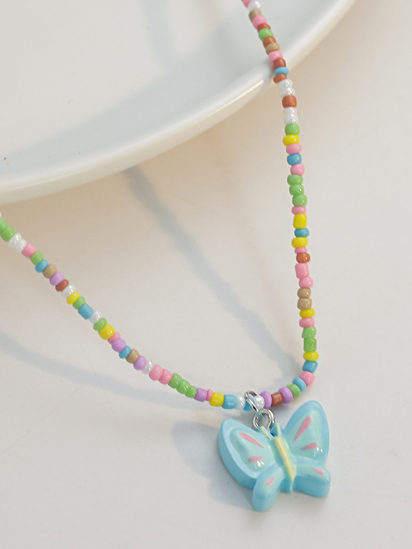 1 collar de mariposas con cuentas de colores